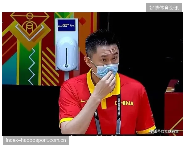 祝铭震外线大开大合，广州连续打出强势进攻